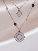 Layered Geometric Charm Chain