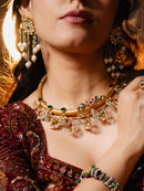 Gold-Polished Dipping Kundan and Pearl Hasli Necklace