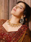 Gold-Polished Dipping Kundan and Pearl Hasli Necklace