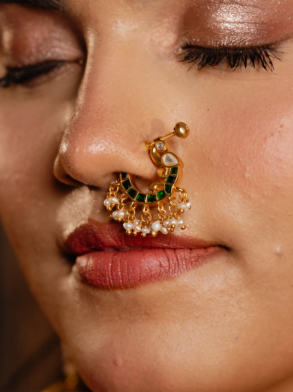 Peacock Motif Nath with Green Stones and Pearl Drops